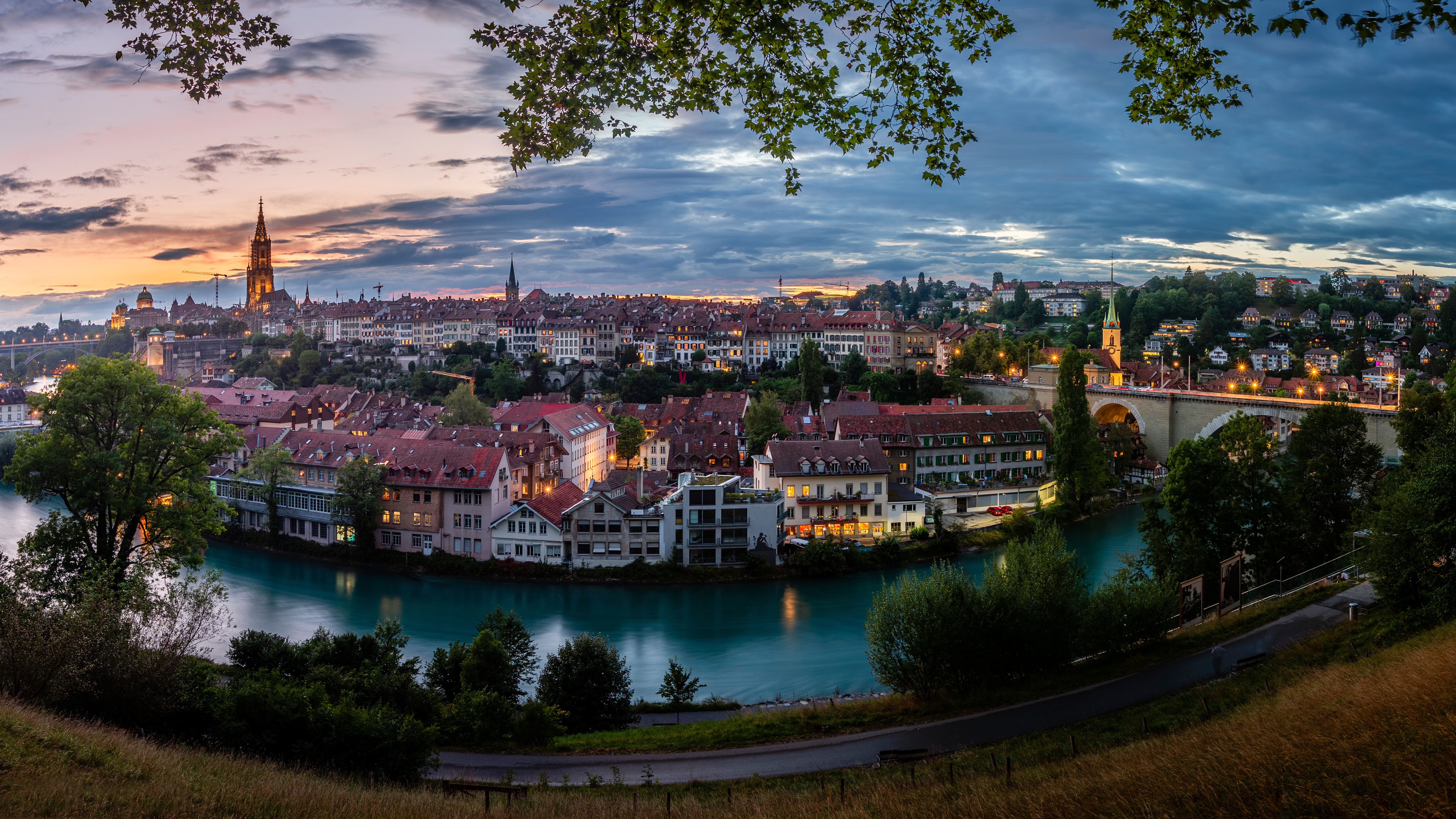 Обои деревья, река, здания, дома, Швейцария, Switzerland, Берн, Bern на  телефон и рабочий стол, раздел город, разрешение 5701x3207 - скачать