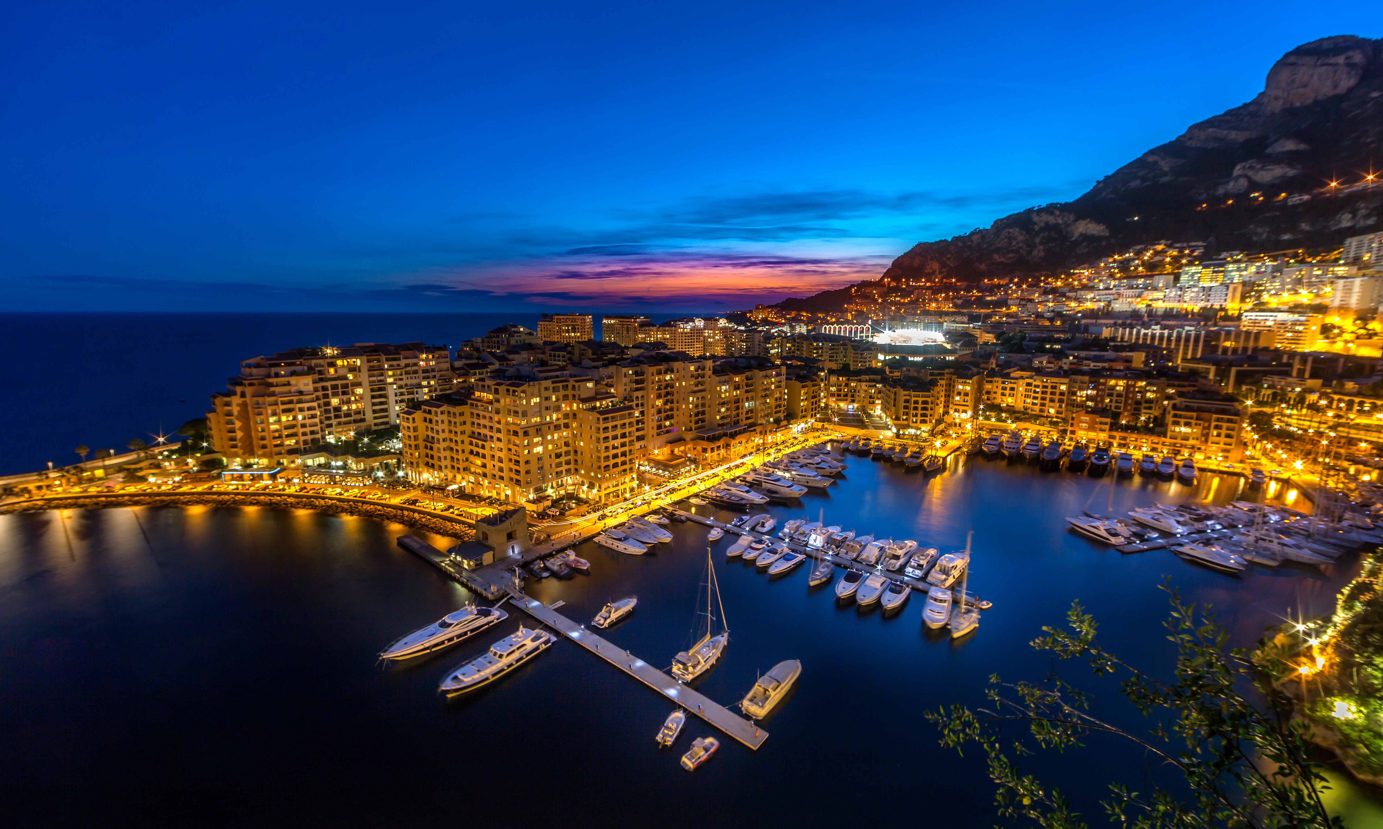 Включи монако. Княжество Монако. Французская Ривьера княжество Монако. Монте Карло город. Княжество Монако столица.