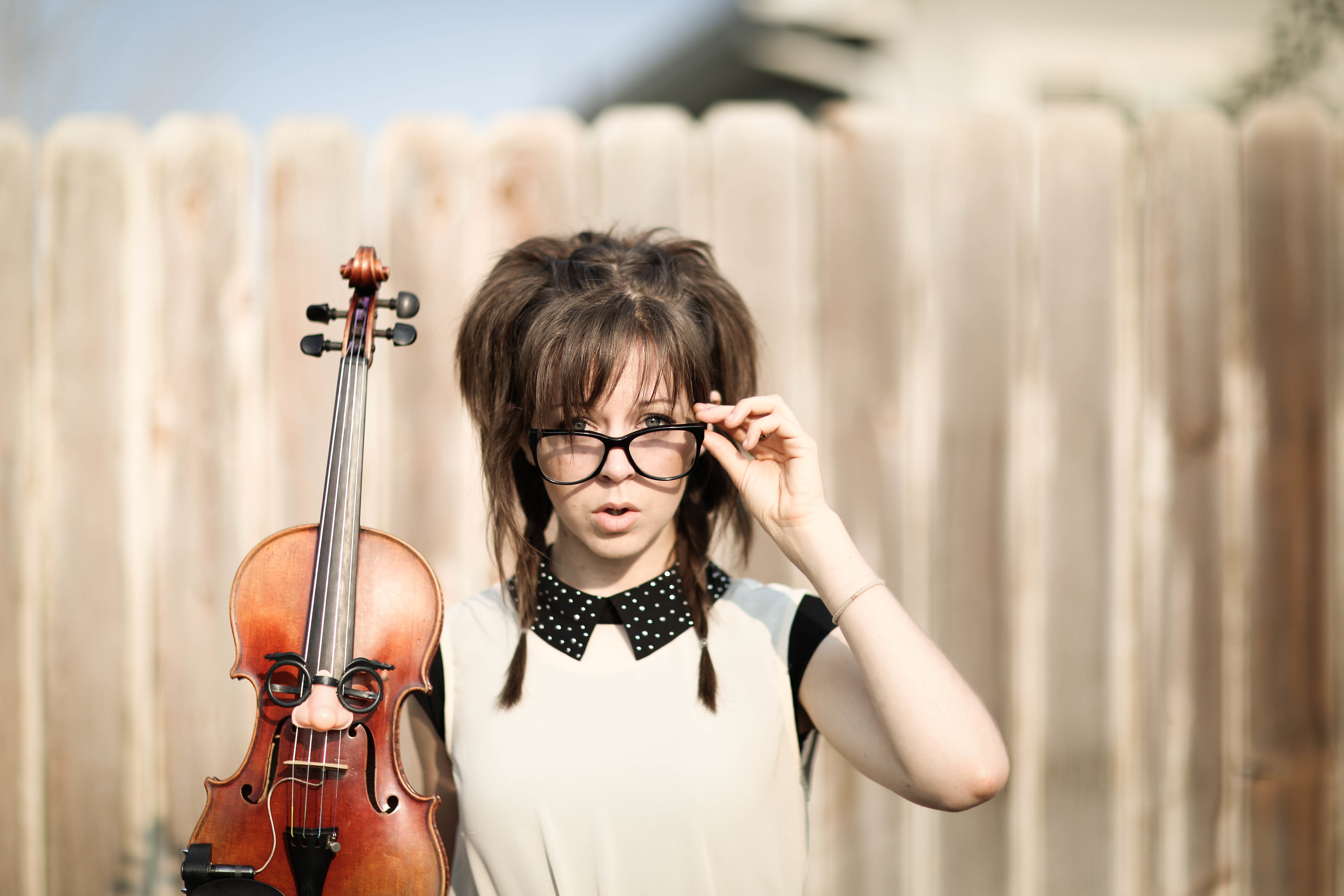 Обои скрипка, красавица, violin, Линдси Стирлинг, Lindsey Stirling на  телефон и рабочий стол, раздел музыка, разрешение 5760x3840 - скачать