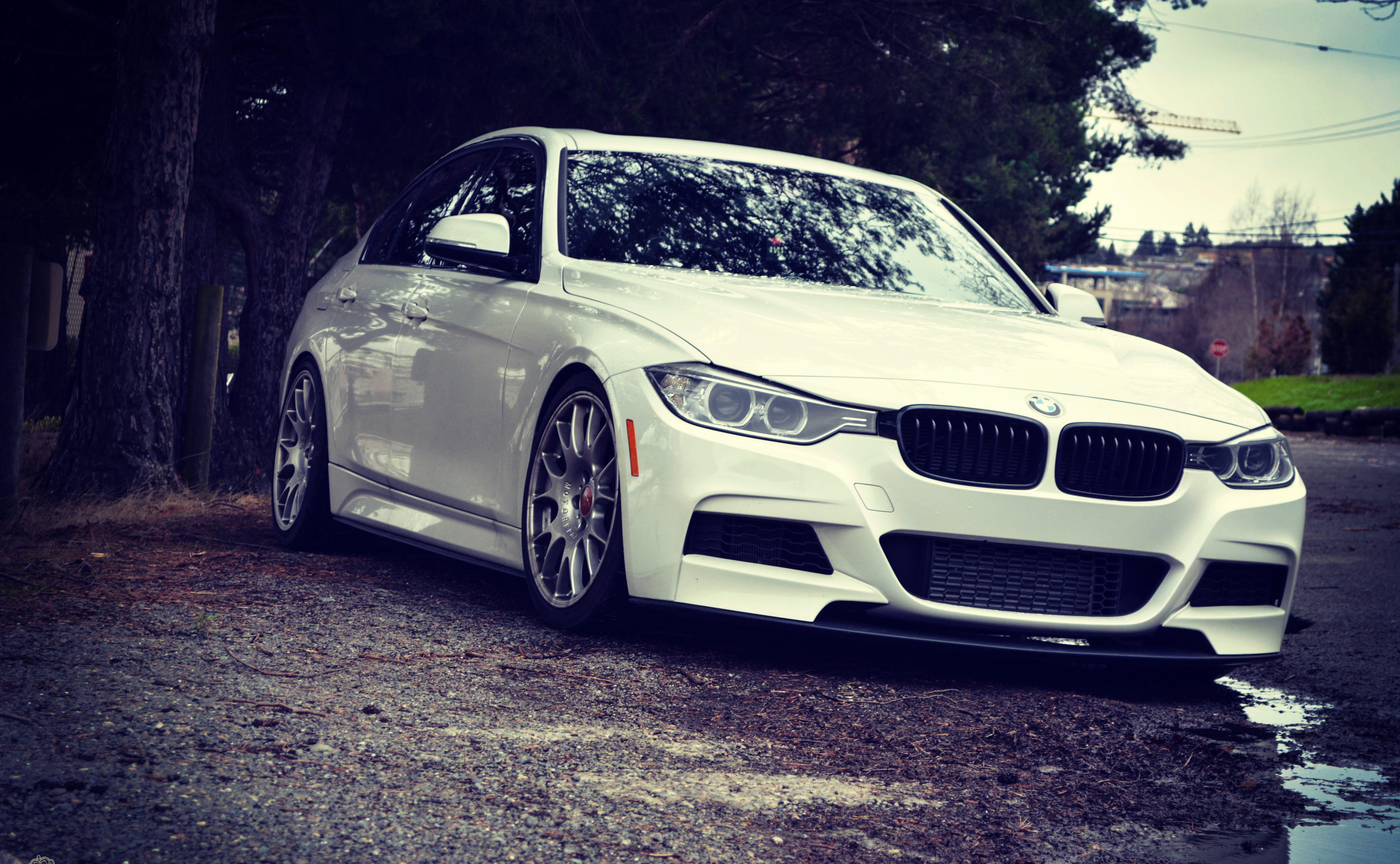 Обои BMW, white, WHEELS, stance, f30 на телефон и рабочий стол, раздел bmw,  разрешение 6000x3701 - скачать