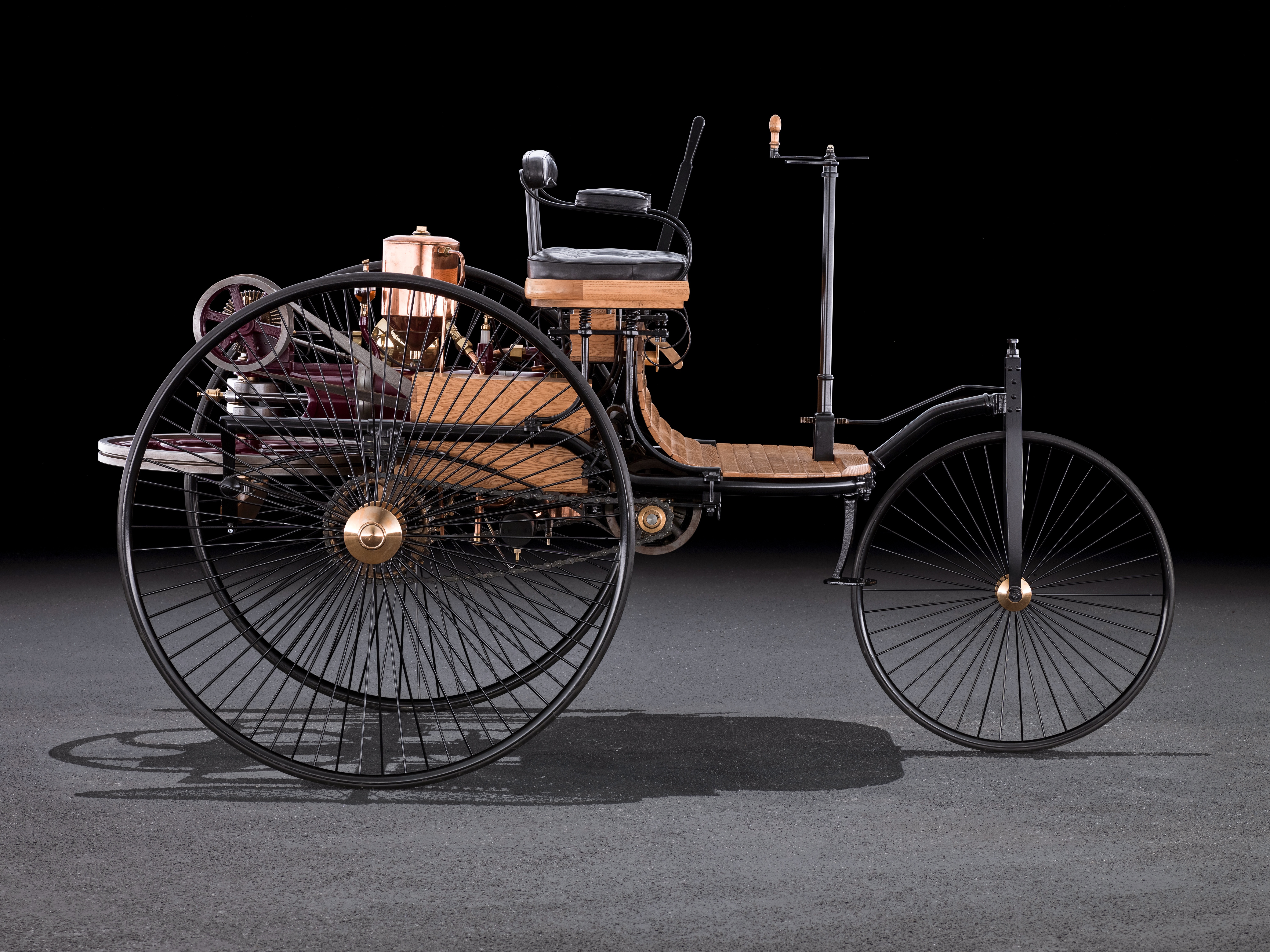 Колеса первого автомобиля. Benz Patent-Motorwagen 1886.