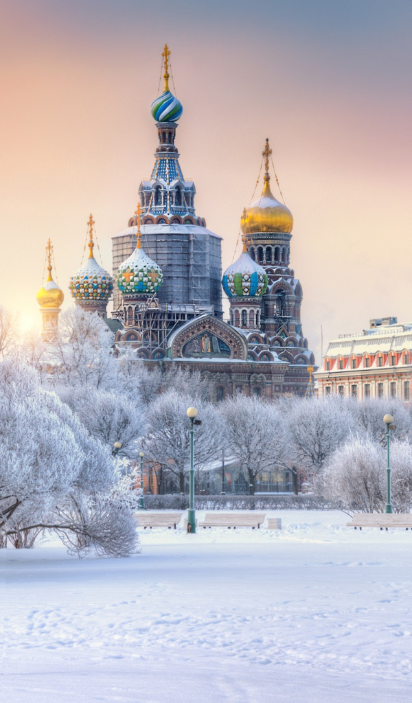 Костел на минеральной СПБ зимой