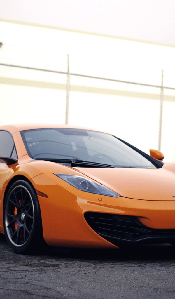 MCLAREN mp4 12c оранжевый