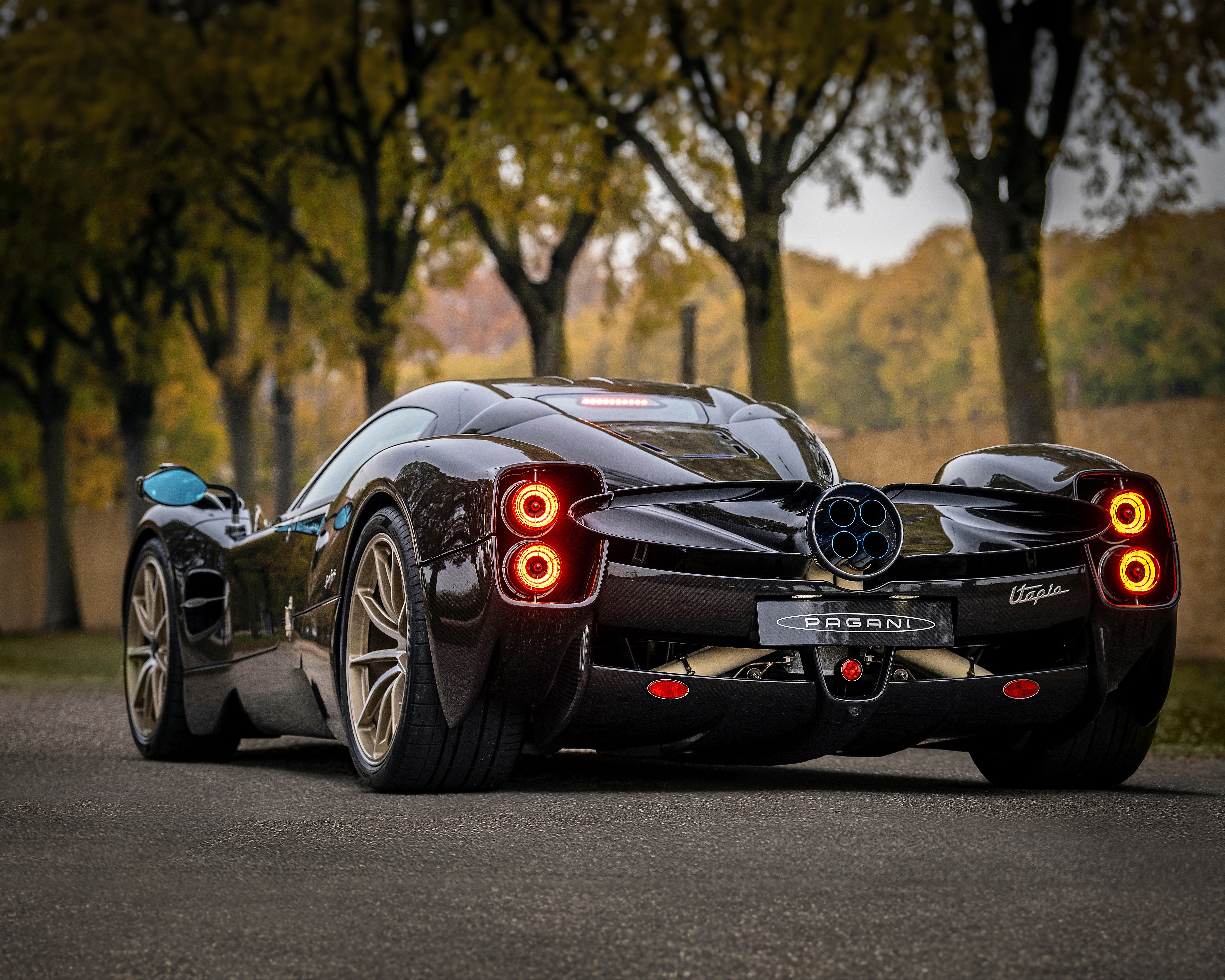 Пагани утопия. Пагани Уайра. Пагани Уайра Роналдо. Pagani Huayra r 2023. Гиперкар.