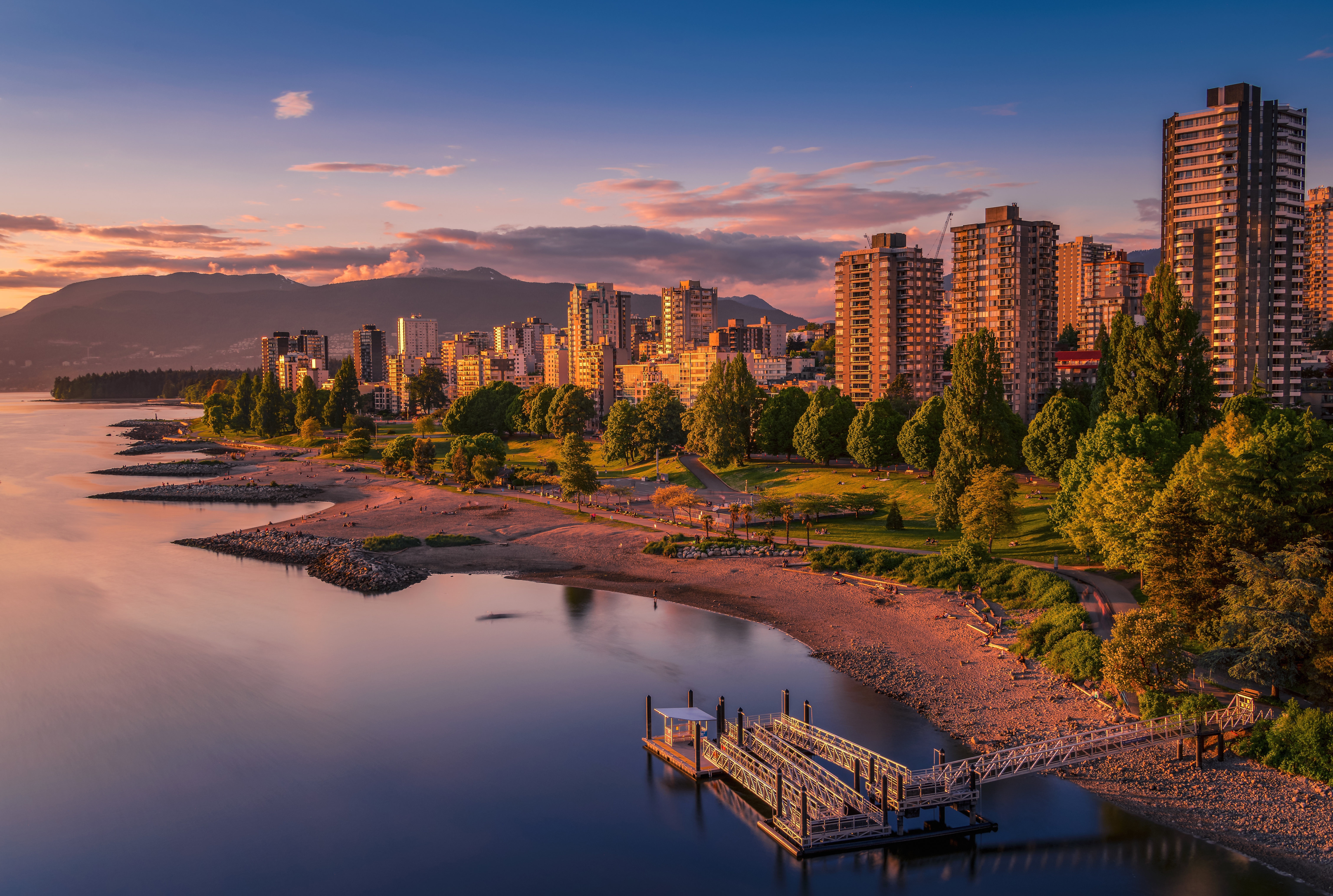 Городов стран и природных. Ванкувер Канада. Канадский город Ванкувер. Экогород Ванкувер. Ванкувер (город в Канаде) озера.