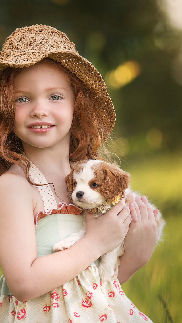 Девочка с собакой. Красивые животные для детей. Красивые дети с животными. Маленькие собачки девочки.