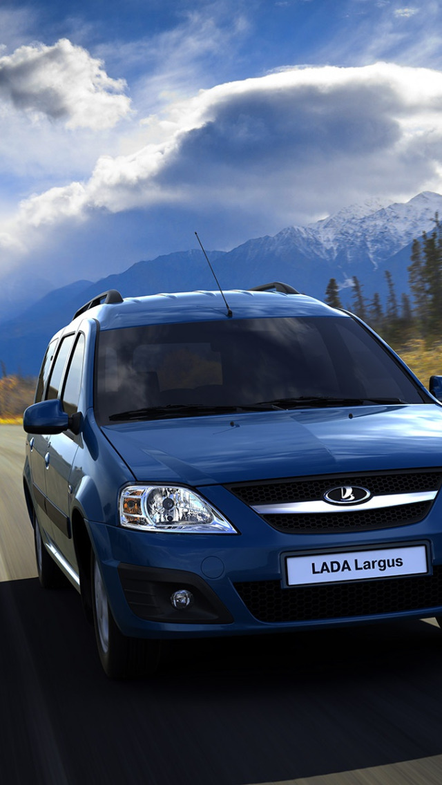 Ладо телефон. Ларгус. Машина Lada Largus. Лада Ларгус скорость. Lada Largus Facelift.