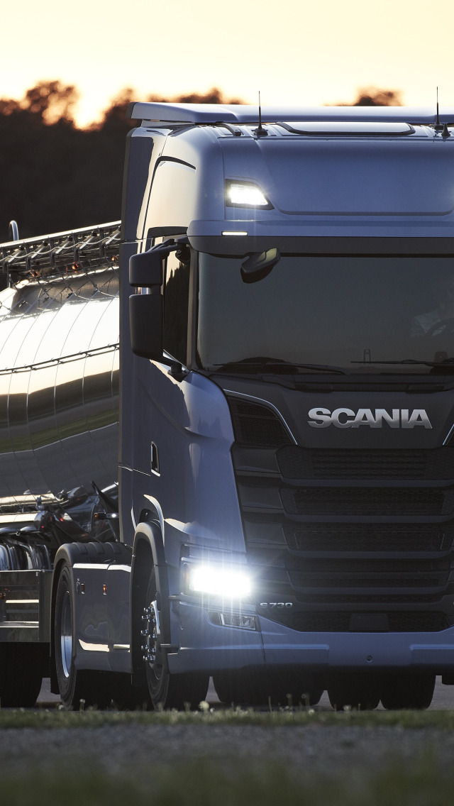 Тягач Скания 2021 770. Скания 2017. КАМАЗ Scania 2021 капот. Дверь Скания 2021 года. Скания 2017 года