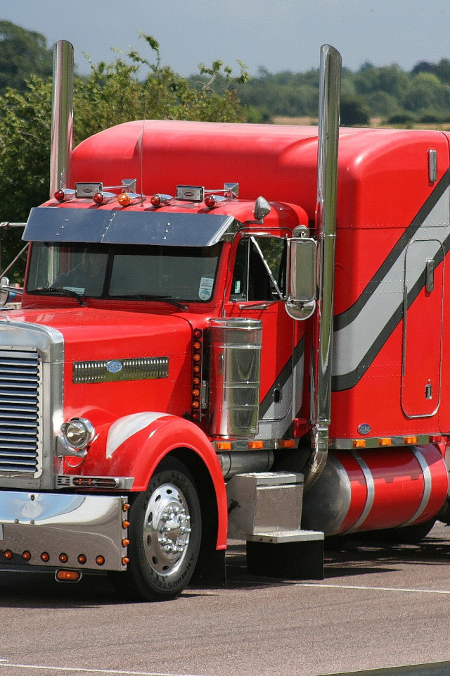 Грузовик Peterbilt 359 мотор