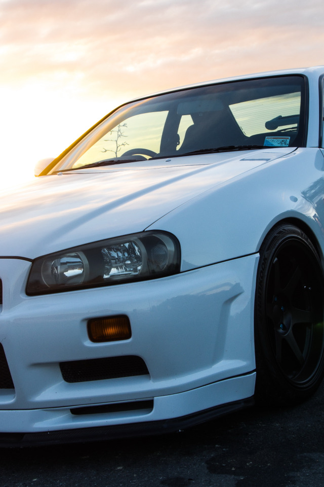 Nissan Skyline r34 Р±РµР»С‹Р№