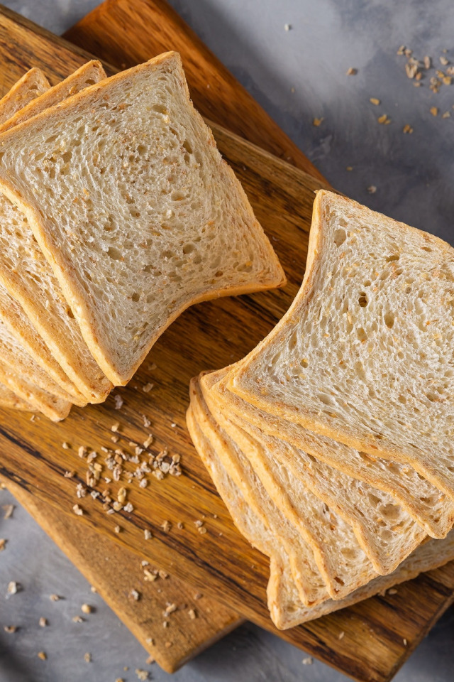 Собранный хлеб 4. Хлебная нарезка. Нарезка хлебобулочных изделий. Хлебная нарезка фото. Стол 5 хлеб.