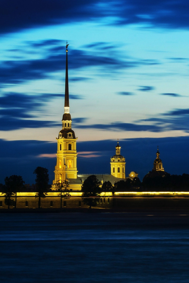 Петропавловский собор зимой СПБ