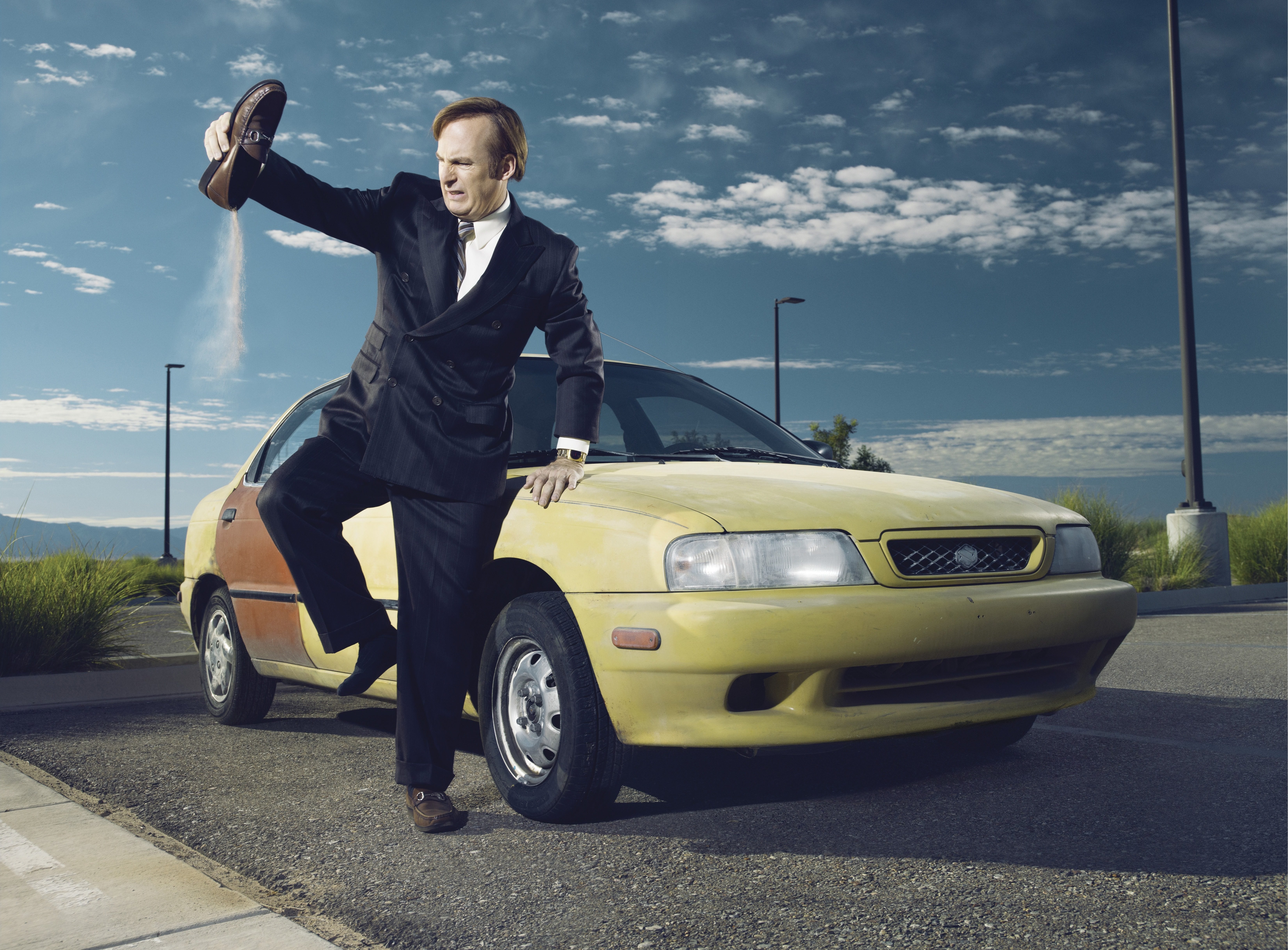 Обои car, sky, desert, cloud, Breaking Bad, man, sand, suit на телефон и  рабочий стол, раздел фильмы, разрешение 6601x4867 - скачать