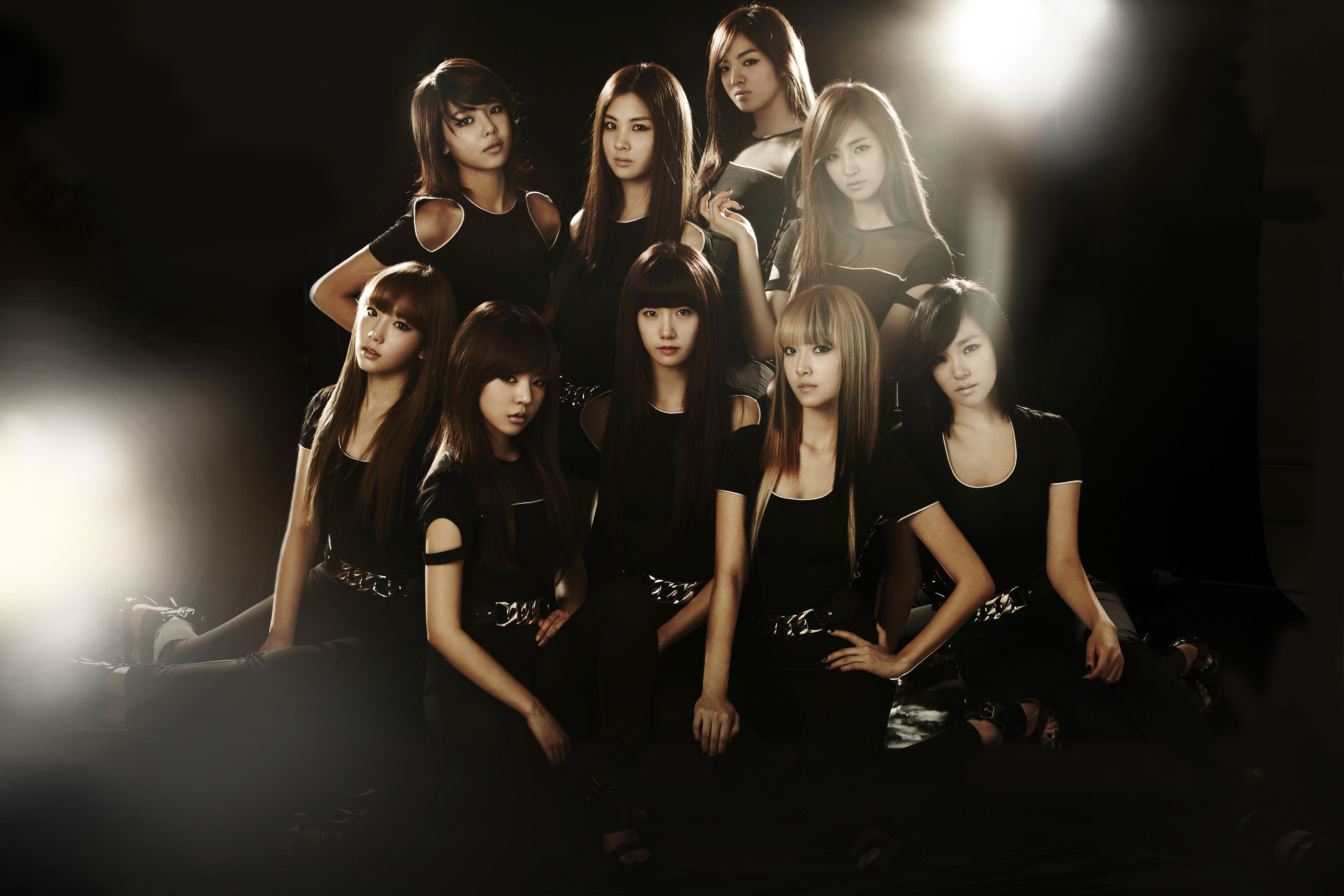 Music girl groups. Корейская группа SNSD. Girls Generation корейская группа. Кей поп группа girls Generation. Герлз бэнд Корея.