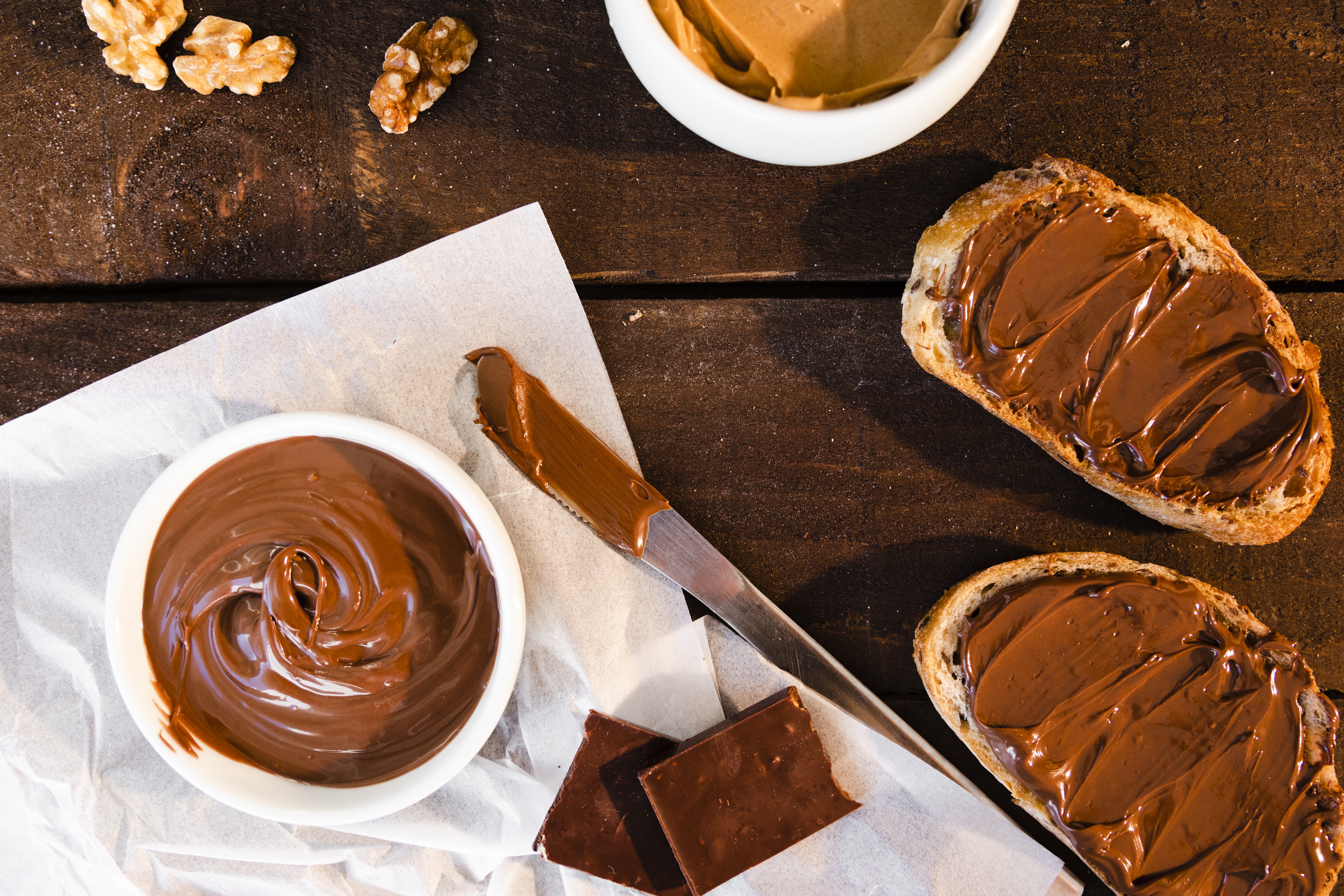 Шоколадный крем молоко какао. Шоколадная паста натс. Шоколадная паста Chocolate. Шоколад и шоколадная паста. Шоколадная паста на хлебе.