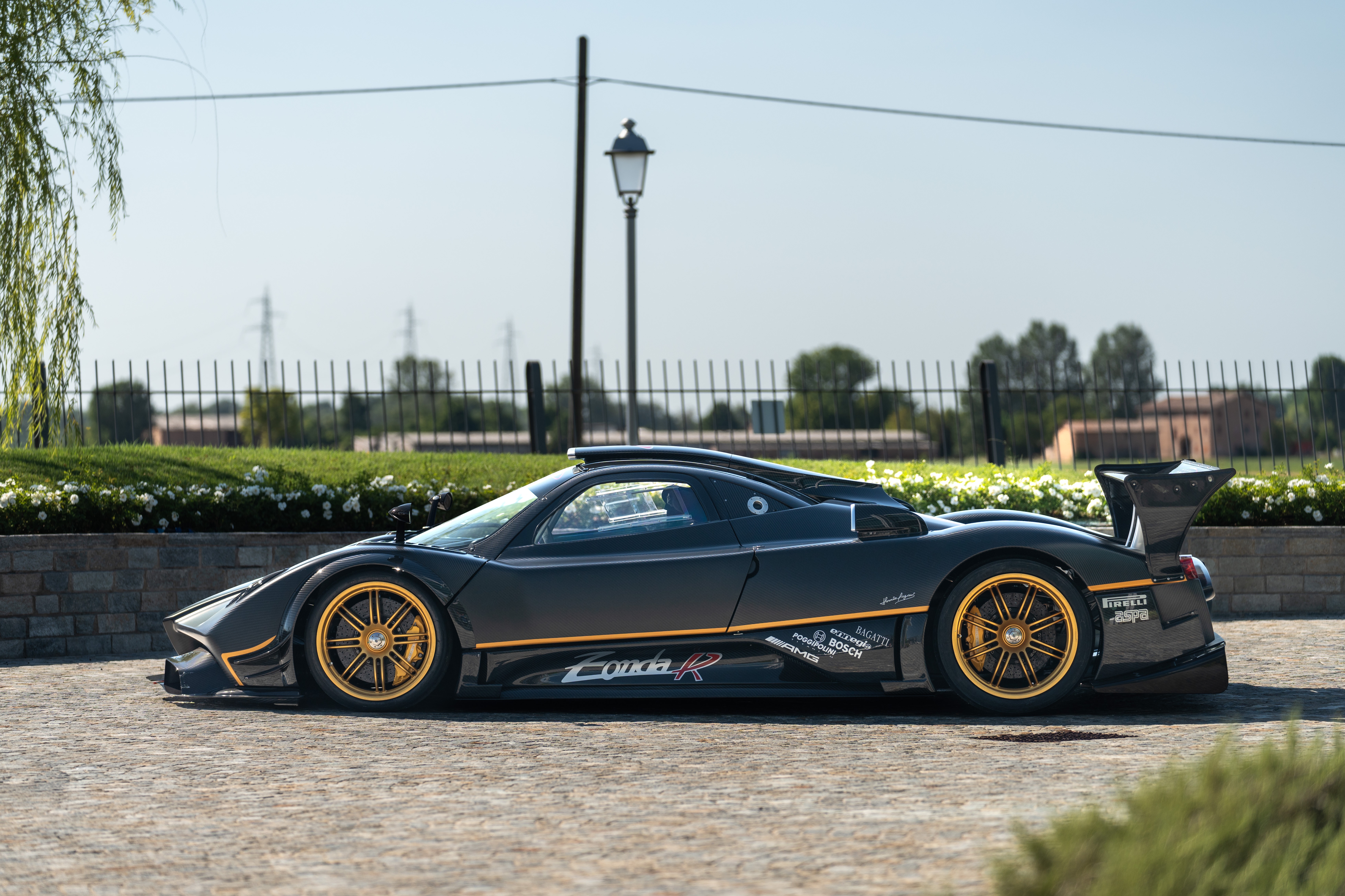 Amazing perfect. Pagani Zonda r. Машина Pagani Zonda r. Pagani Zonda r 2009. Пагани зонда 2021.