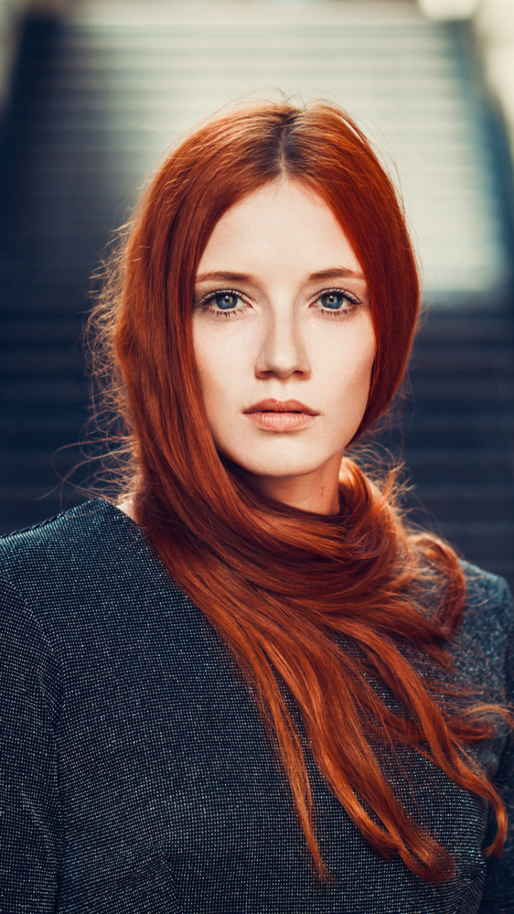 Redhead red. Рыжие девушки. Модели с рыжими волосами. Красивые рыжие волосы. Рыжая девушка портрет.