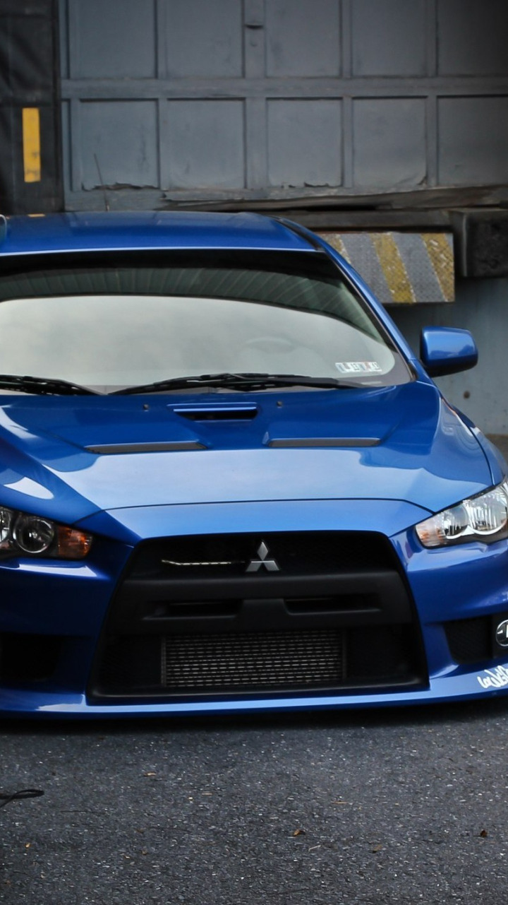 Mitsubishi Lancer Evolution 10 вертикальные