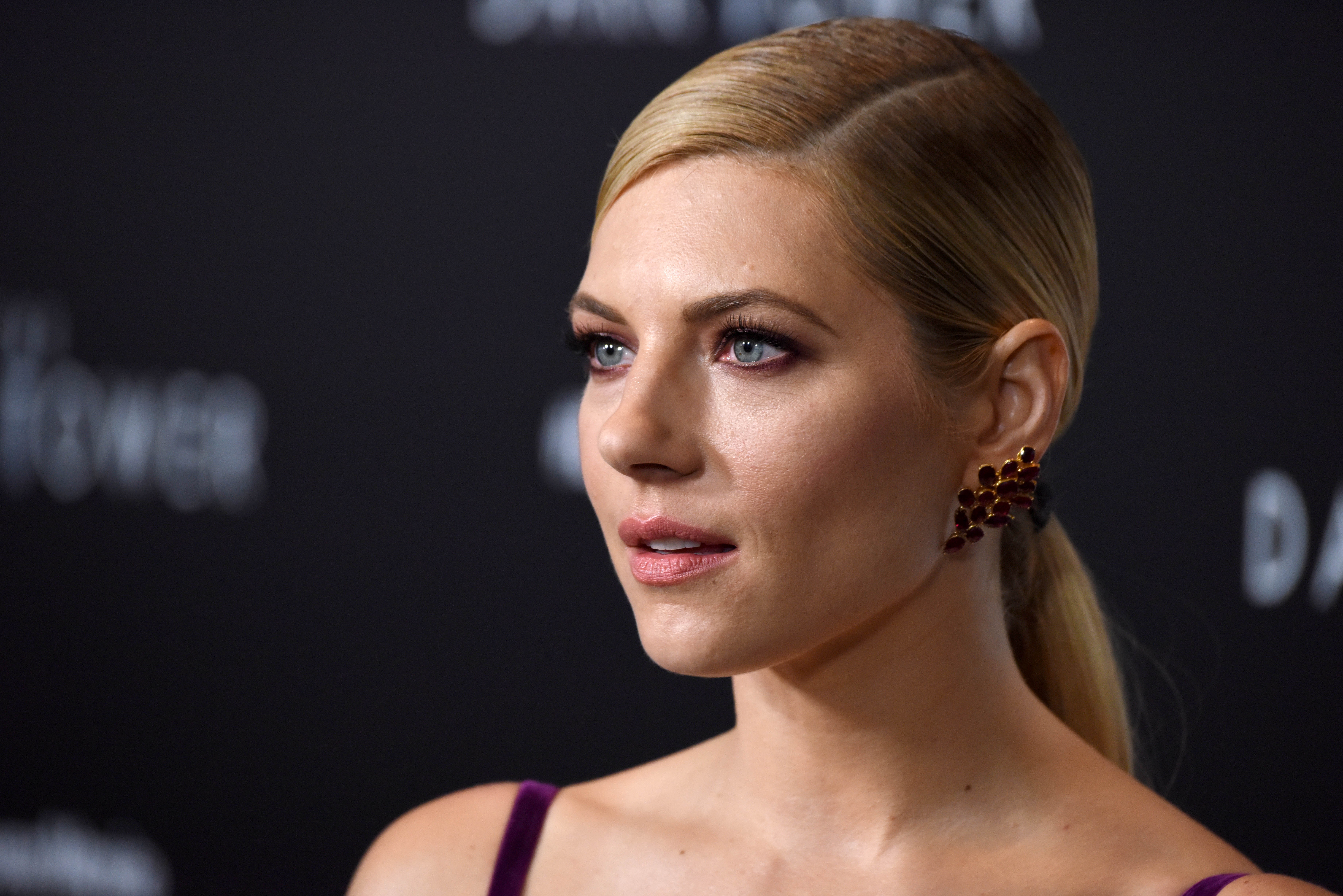 Katheryn winnick. Кэтрин Уинник 2020. Кэтрин Уинник 2021. Кэтрин Уинник 2019.