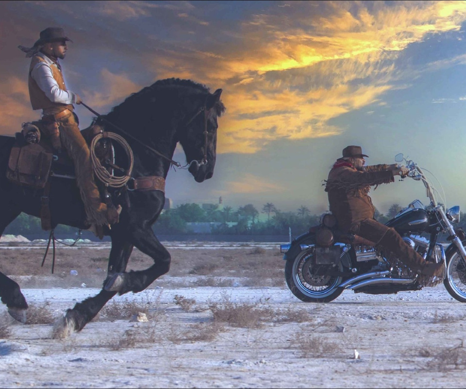 Banner Street advertising horseback riding