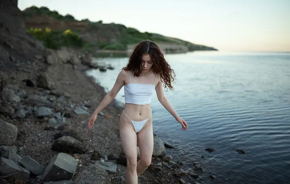 Вода, камни, модель, ножки, Ева Бакланова, Иван Трапезников