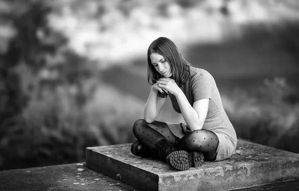 Картинка long hair, dress, woman, young, beautiful, model, black and white, Charming