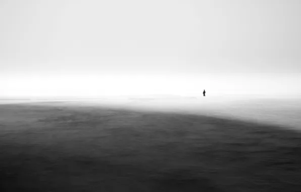Море, туман, человек