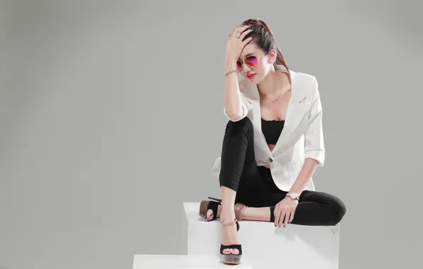 Девушка, поза, фон