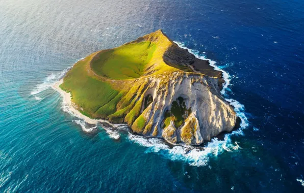 Море, скала, остров