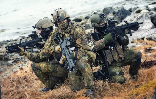 Картинка трава, Германия, солдаты, винтовка, экипировка, штурмовая, бундесвер, HK G36