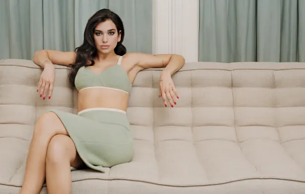 Девушка, актриса, dua lipa