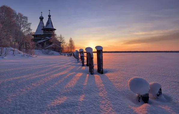 Картинка зима, снег, пейзаж, природа, село, тени, Карелия, церквушка
