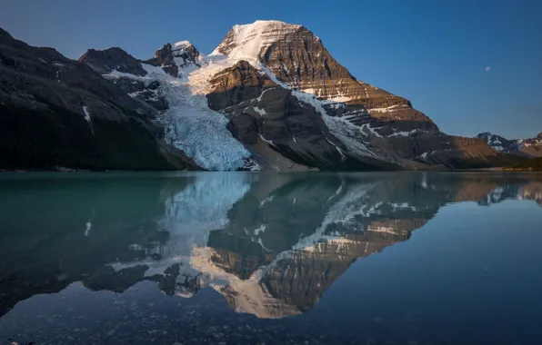 Снег, горы, озеро, отражение, скалы, Канада, Berg Lake, Mount Robson Provincial Park