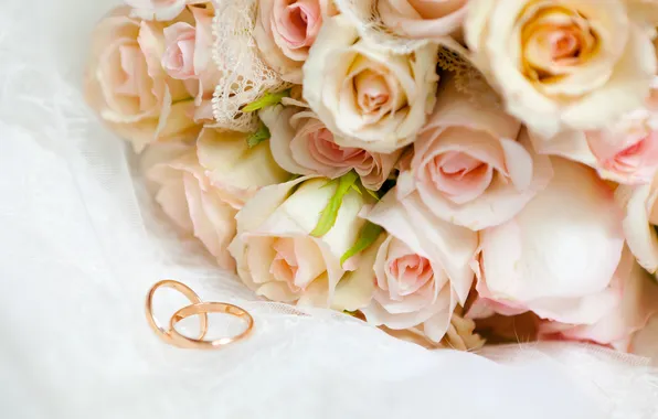 Цветы, розы, обручальные кольца