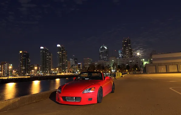 Картинка небо, ночь, город, ночные огни, red, Honda, красная, небоскрёбы