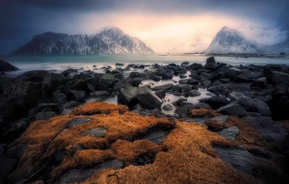 Картинка горы, туман, камни