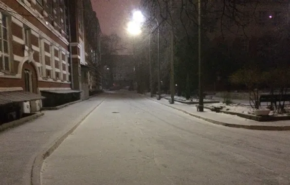 Дорога, снег, здание