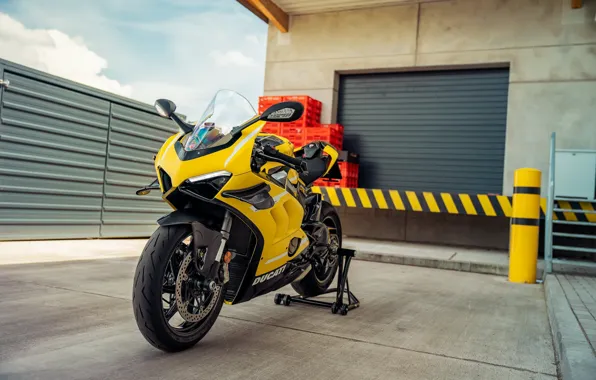 Картинка Superleggera, Ducati, Yellow, Panigale V4