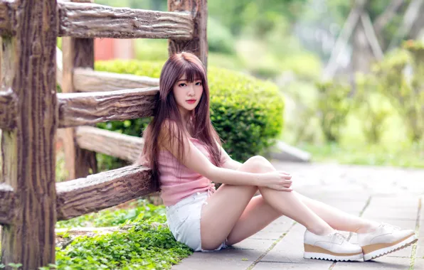 Картинка девушка, забор, азиатка