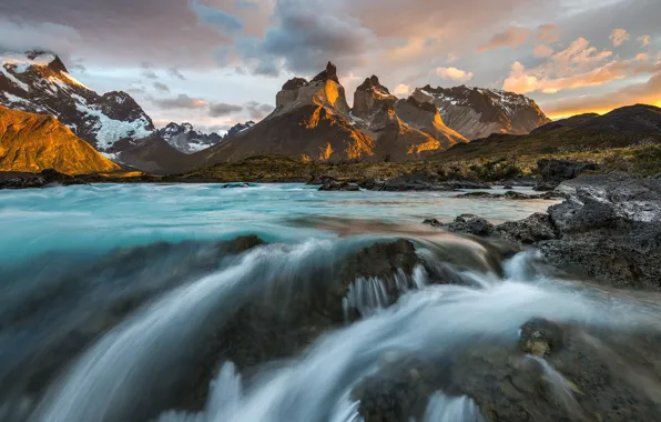 Река, утро, Чили, Южная Америка, Патагония, горы Анды, национальный парк Торрес-дель-Пайне