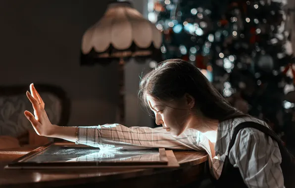 Картинка девушка, солнце, отражение, зеркало, Ульяна Найденкова, Людмила Томилова