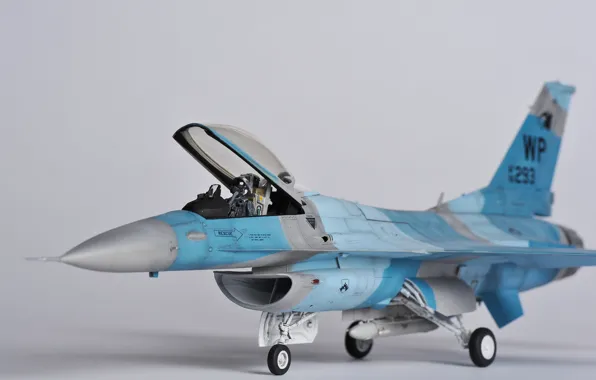 Картинка игрушка, истребитель, Fighting Falcon, F-16C, моделька, «Файтинг Фалкон»