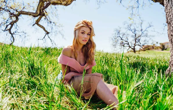 Трава, девушка, природа, волосы, рыжая, красивая, Katherine McNamara