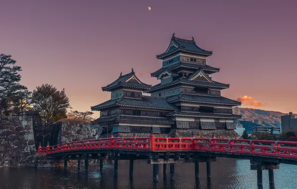 Небо, мост, река, луна, дома, вечер, Japan, Matsumoto Castle