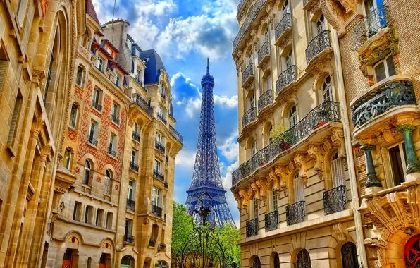 Картинка небо, облака, улица, Франция, Париж, башня, дома