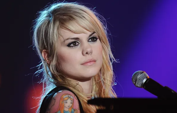 Girl, face, singer, blonde, Beatrice Martin, Coeur de Pirate