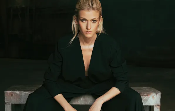 Взгляд, макияж, фигура, декольте, hair, look, actress, Katherine McNamara