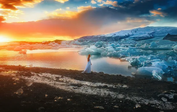 ВОДА, НЕБО, МОРОЗ, ЛЁД, ОБЛАКА, ПЛАТЬЕ, ДАЛЬ, РАССВЕТ