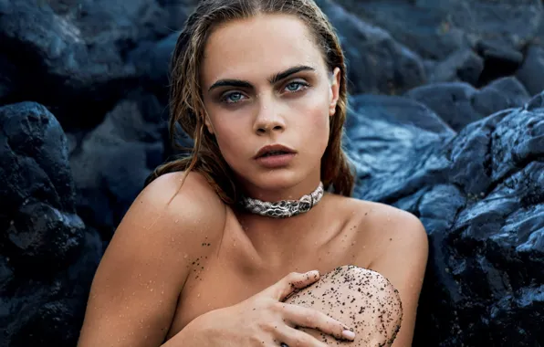 Поза, модель, Cara Delevingne