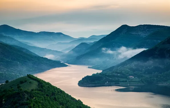 Картинка лес, облака, горы, река, рассвет, долина, Kardzhali dam